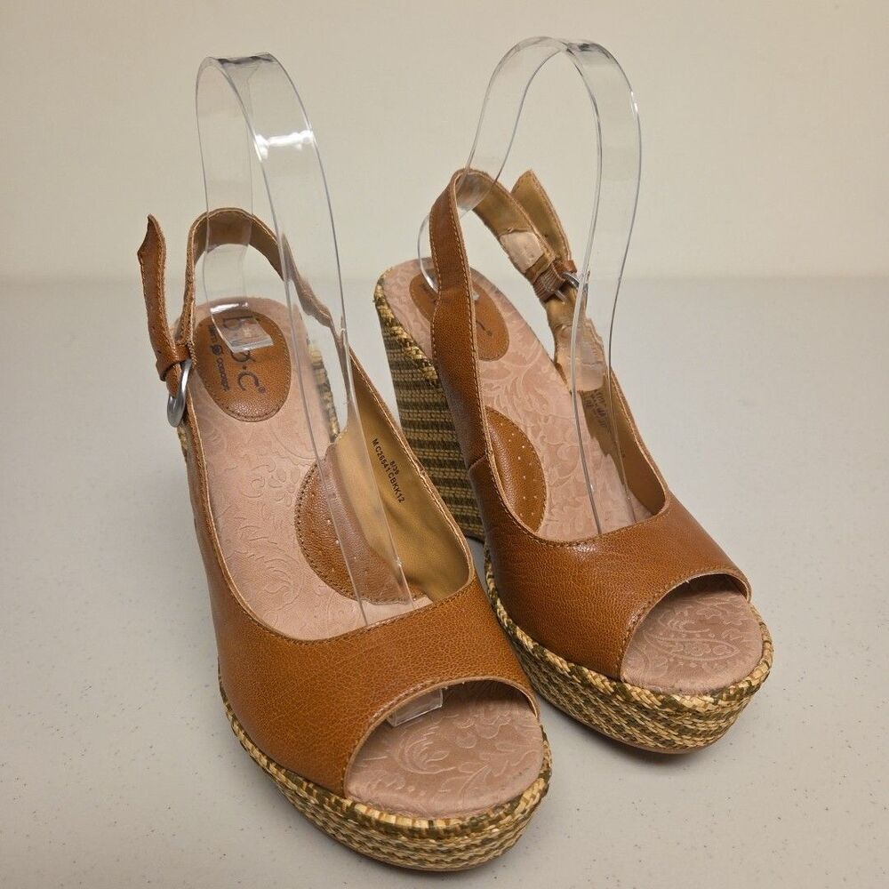 BORN Women’s Sandals Size 8 Wedge Platform  Light Brown Leather Sling Back.Flaws